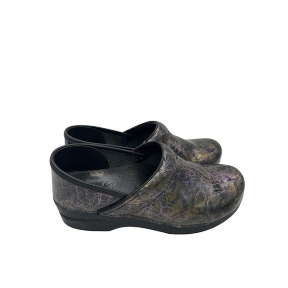 Dansko Women Professional Iridescent Printed Black Leather Clogs Size 39 US 8 - Picture 3 of 9